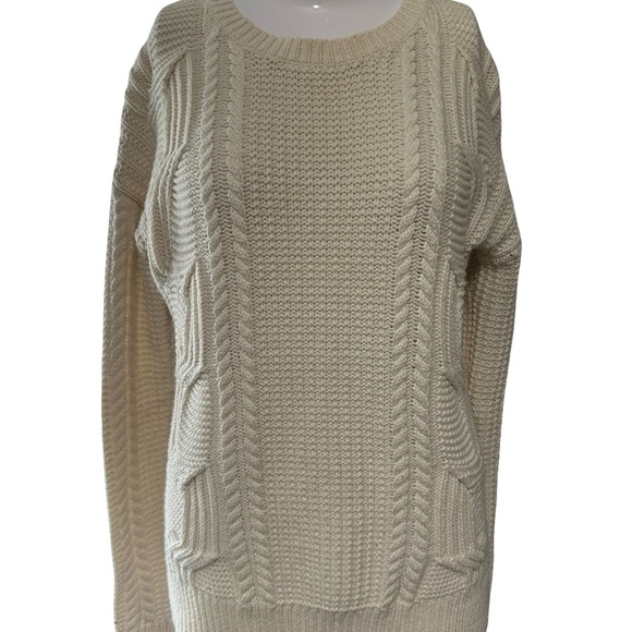 GAP Cream Crew Neck Cable Knit Sweater - Picture 4 of 5